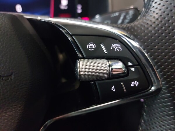 Used Skoda Karoq 2023 for sale - 76130241: Photo 16