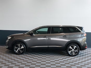 Used Peugeot 5008 2023 for sale - 79447891: Photo