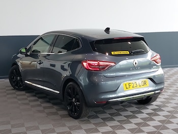 Used Renault Clio 2023 for sale - 78560244: Photo