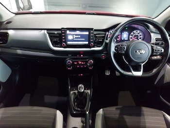 Used Kia Stonic 2018 for sale - 75946346: Photo