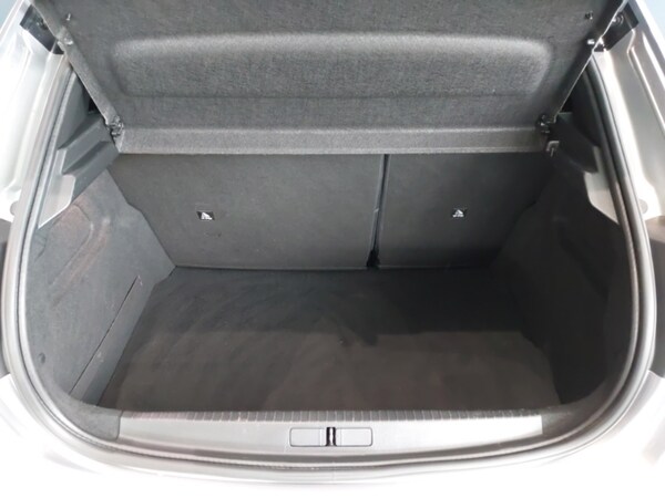 Used Peugeot 208 2020 for sale - 76054952: Photo 8