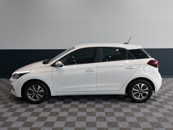 Used Hyundai i20 2020 for sale - 76294364: Photo 4