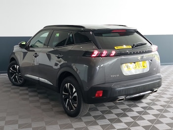 Used Peugeot 2008 2023 for sale - 78503296: Photo