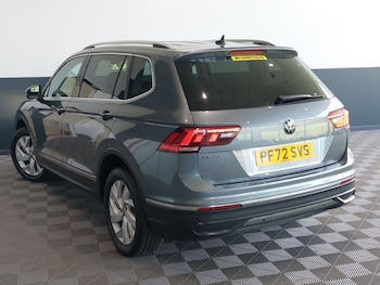Used Volkswagen Tiguan Allspace 2023 for sale - 78033204: Photo