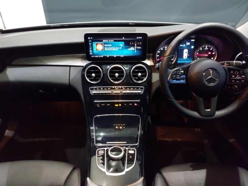 Used Mercedes-Benz C Class 2019 for sale - 76567360: Photo 2