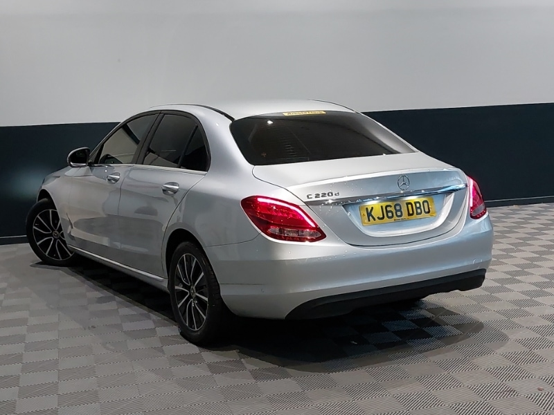 Used Mercedes-Benz C Class 2019 for sale - 76567360: Photo 3