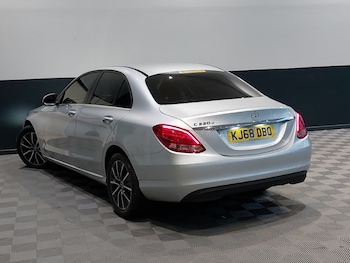 Used Mercedes-Benz C Class 2019 for sale - 76567360: Photo