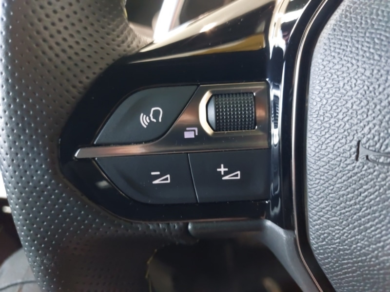 Used Peugeot 2008 2023 for sale - 76795344: Photo 14