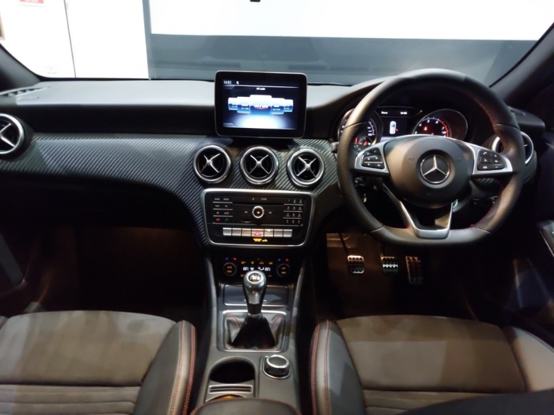 Used Mercedes-Benz A-Class 2018 for sale - 76606205: Photo 2