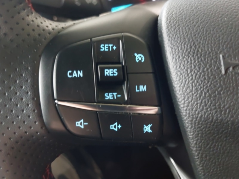 Used Ford Focus 2023 for sale - 77544445: Photo 14