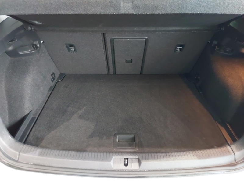 Used Volkswagen Golf 2018 for sale - 76656690: Photo 8