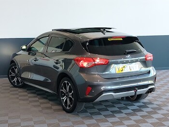 Used Ford Focus 2020 for sale - 78441777: Photo