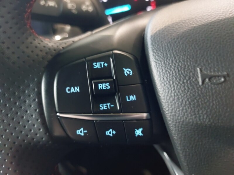 Used Ford Focus 2023 for sale - 76860655: Photo 14