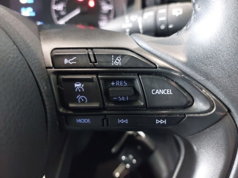 Used Toyota Yaris 2023 for sale - 78085258: Photo 15