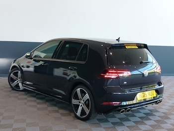 Used Volkswagen Golf 2019 for sale - 78428440: Photo