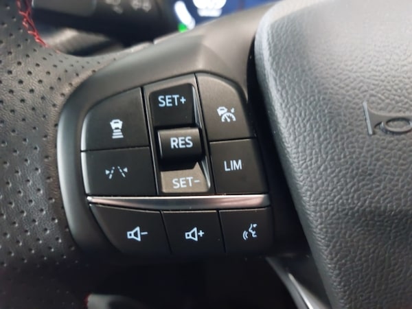 Used Ford Kuga 2025 for sale - 76233654: Photo 15
