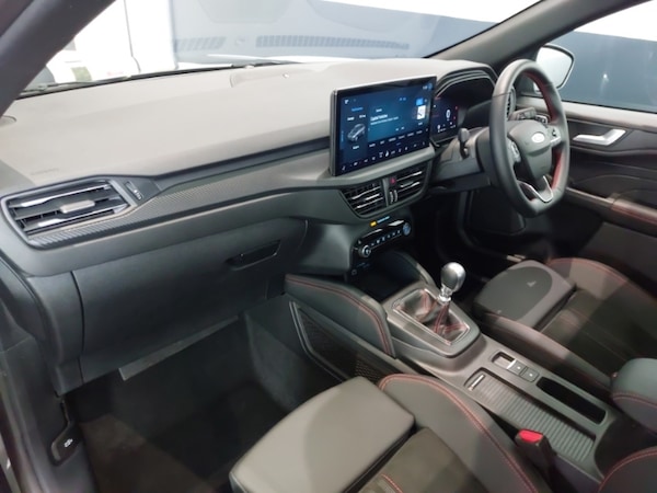 Used Ford Kuga 2025 for sale - 76233654: Photo 5