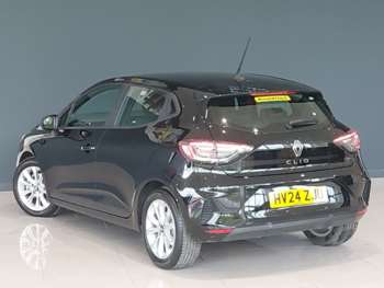 Used Renault Clio 2024 for sale - 74652638: Photo