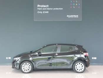 Used Renault Clio 2024 for sale - 74652638: Photo
