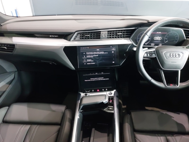 Used Audi e-tron 2022 for sale - 78099135: Photo 2