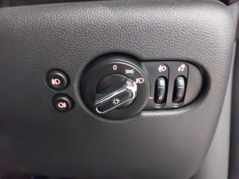 Used MINI Hatch 2018 for sale - 77569257: Photo 19