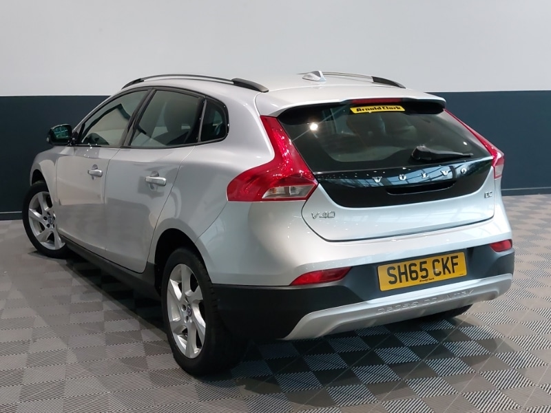 Used Volvo V40 2016 for sale - 77008730: Photo 3