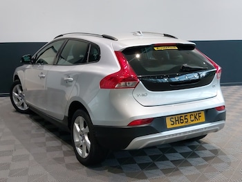 Used Volvo V40 2016 for sale - 77008730: Photo