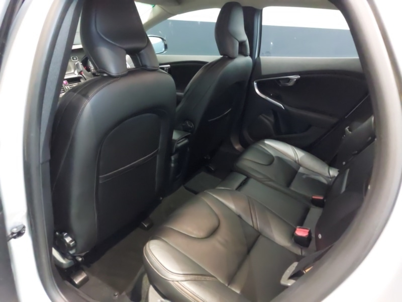 Used Volvo V40 2016 for sale - 77008730: Photo 6