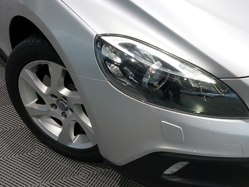 Used Volvo V40 2016 for sale - 77008730: Photo 9