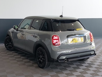 Used MINI Hatch 2021 for sale - 78560143: Photo