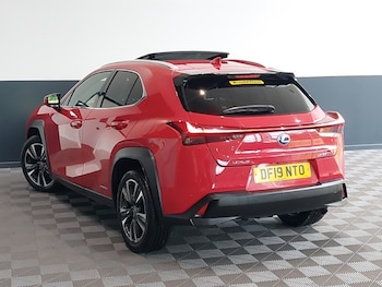 Used Lexus UX 2019 for sale - 79586560: Photo