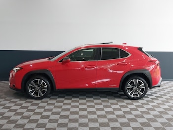 Used Lexus UX 2019 for sale - 79586560: Photo