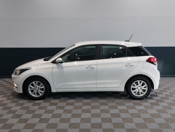 Used Hyundai i20 2016 for sale - 77596487: Photo