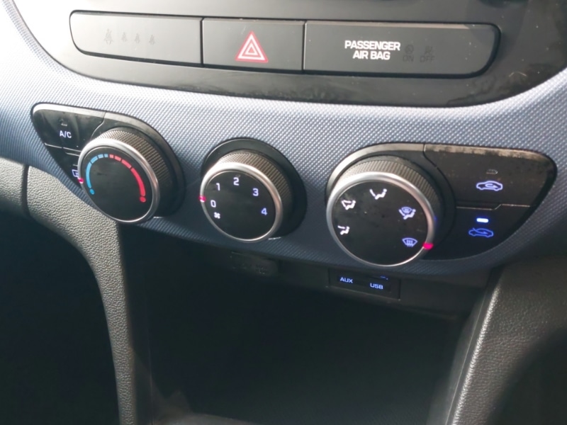 Used Hyundai i10 2017 for sale - 77767574: Photo 17