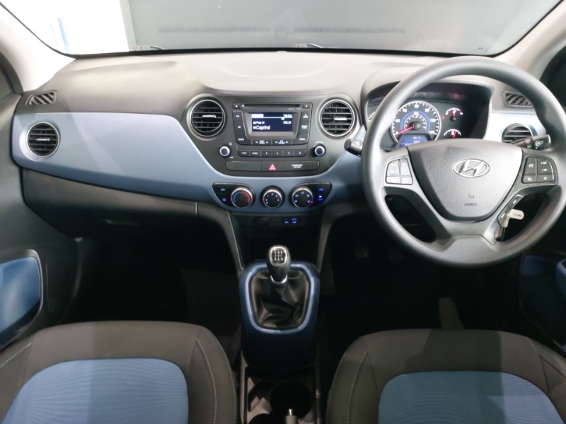 Used Hyundai i10 2017 for sale - 77767574: Photo 2