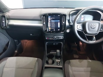 Used Volvo XC40 2023 for sale - 79557857: Photo