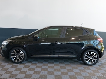 Used Renault Clio 2019 for sale - 78369370: Photo