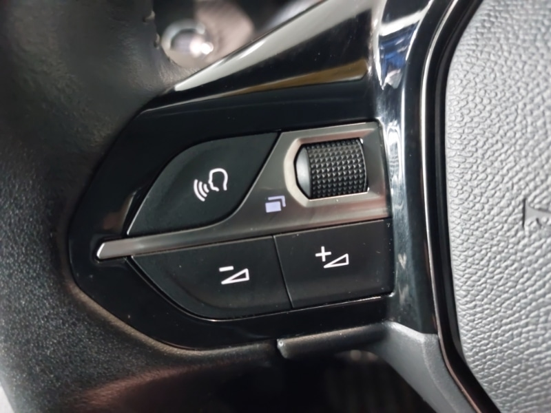 Used Peugeot 208 2020 for sale - 76384131: Photo 14