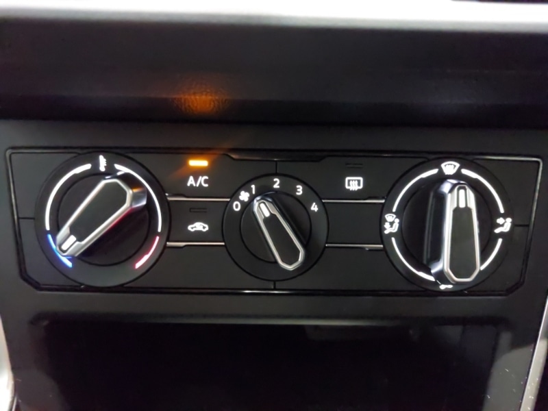 Used Volkswagen Polo 2024 for sale - 77028478: Photo 14