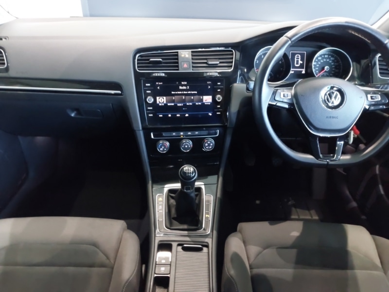Used Volkswagen Golf 2019 for sale - 76533451: Photo 2