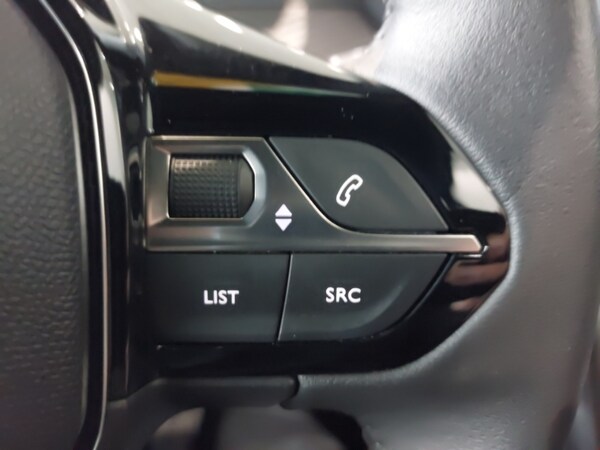 Used Peugeot 2008 2023 for sale - 76275653: Photo 15