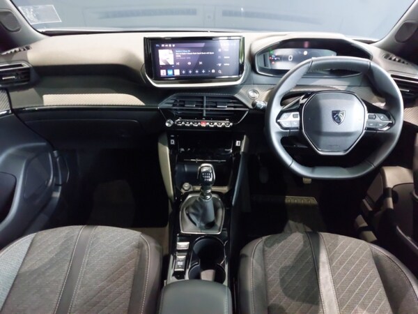 Used Peugeot 2008 2023 for sale - 76275653: Photo 2