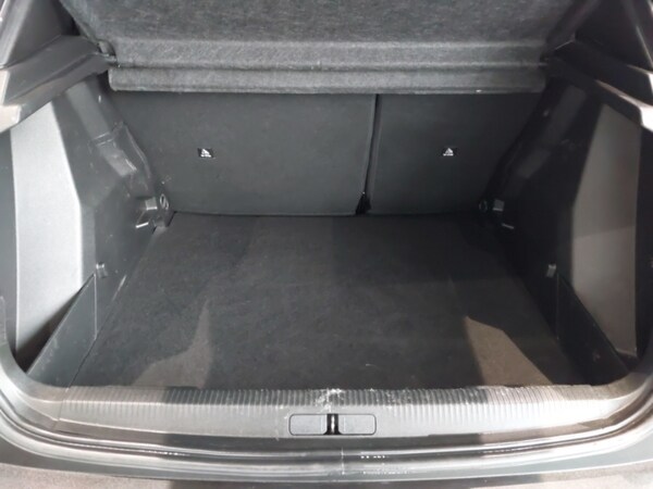 Used Peugeot 2008 2023 for sale - 76275653: Photo 8