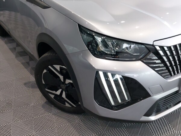 Used Peugeot 2008 2023 for sale - 76275653: Photo 9