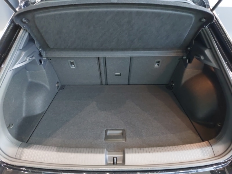 Used Volkswagen T-Roc 2025 for sale - 77183645: Photo 8