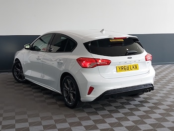 Used Ford Focus 2018 for sale - 79573696: Photo