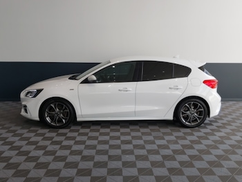 Used Ford Focus 2018 for sale - 79573696: Photo