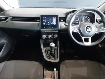 Used Renault Clio 2021 for sale - 79126465: Photo