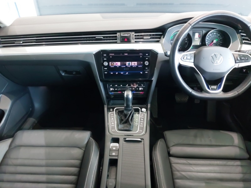 Used Volkswagen Passat 2020 for sale - 78156165: Photo 2