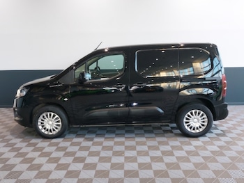 Used Toyota ProAce 2023 for sale - 77028553: Photo